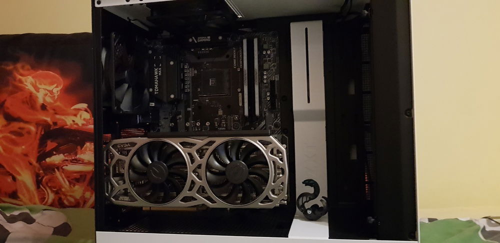 Had a try at a vertical gpu, Looks great!