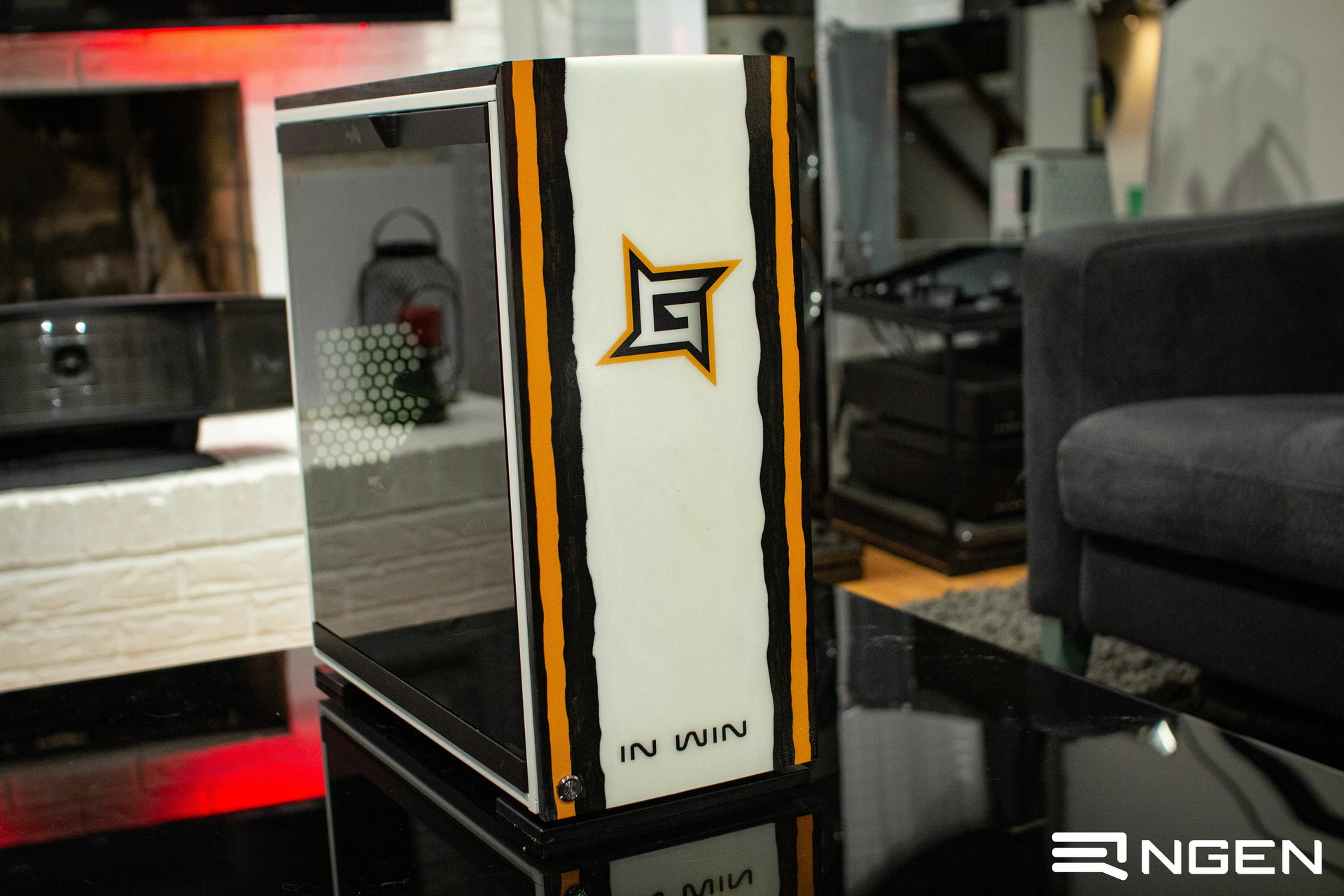 InWin 303 Wood Mod for Streamer, Ginja » builds.gg