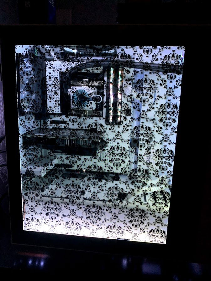 tossed in my old 1050 card to test out the side screen while waiting for my new one