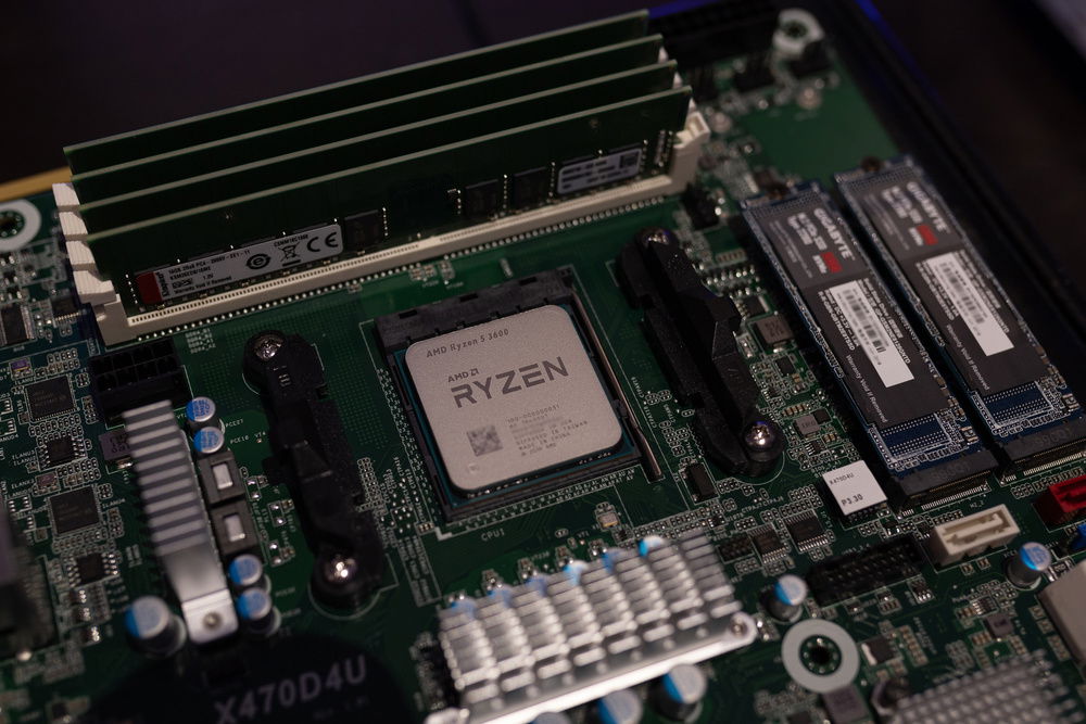 Ryzen 3600 is in the sweet spot of cores, speed and price.