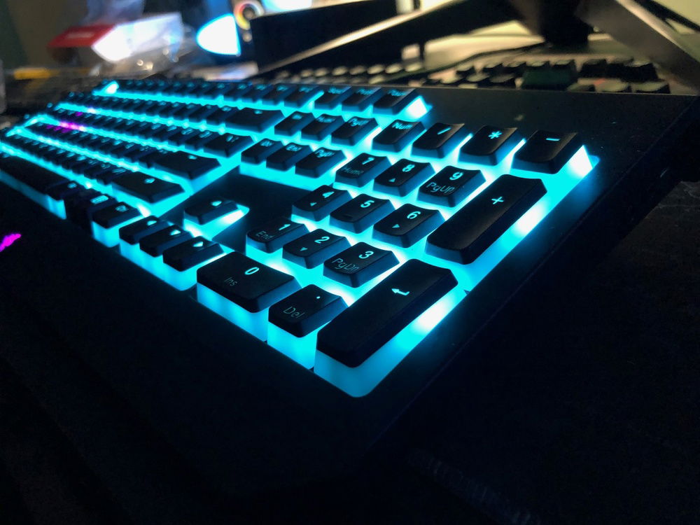 Added pudding key caps to the keyboard