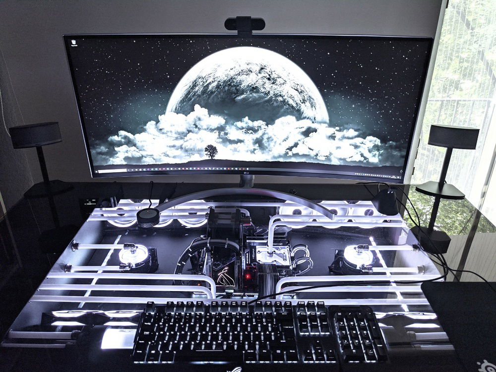 Now with a little bit of RGB glory 😬