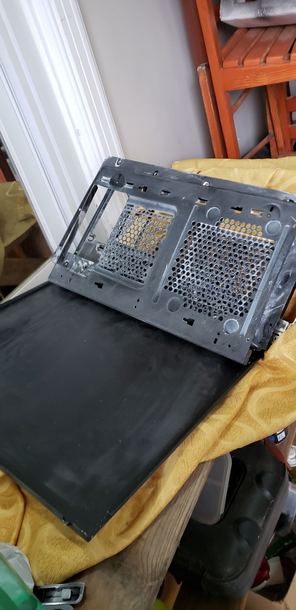 The former owner painted it white.. but damn, he did the worst paint job I've ever seen. Had to take loterally everything apart