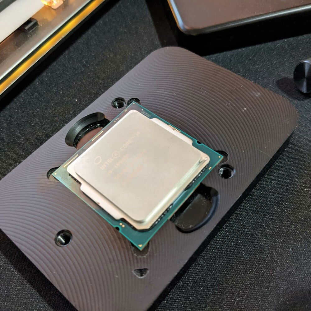 Getting ready to make some upgrades to my build. Scored a 10900k for cheap on eBay, going to delid and direct die on my eBay Maximus Formula XII