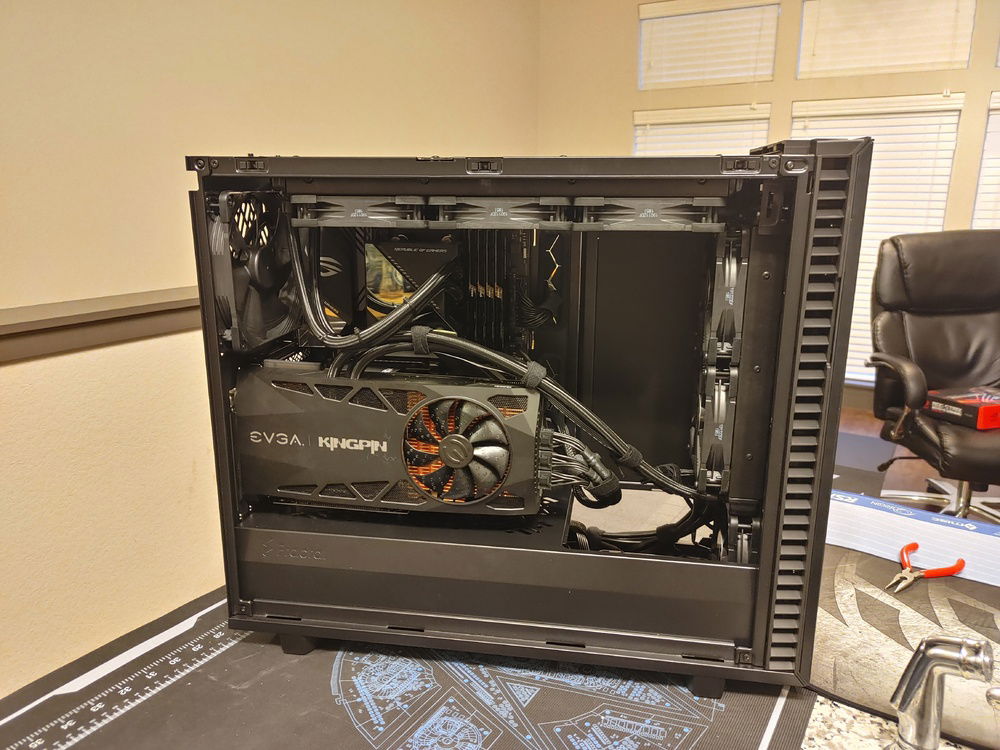 Open case no side panel