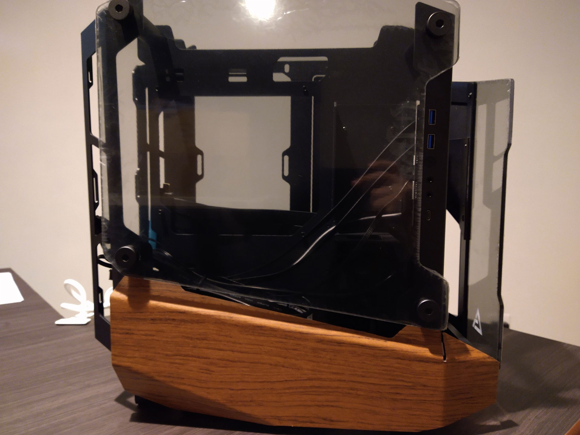 Watercooled Wood ITX » builds.gg