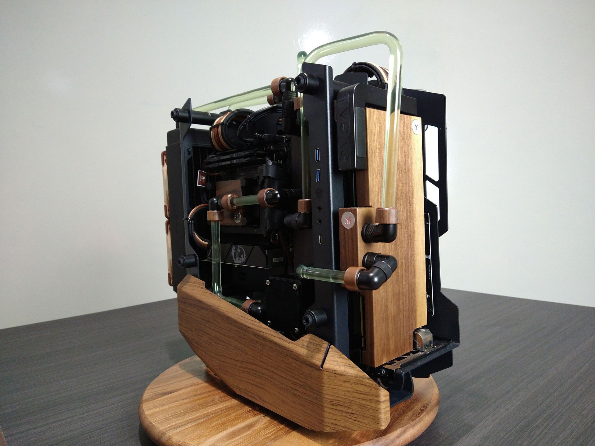 Watercooled Wood ITX » builds.gg