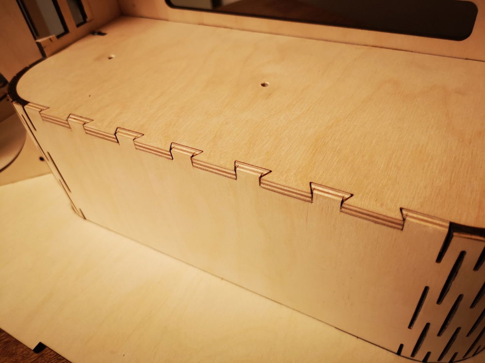 Dovetails are looking good! First time doing this and it turned out fine