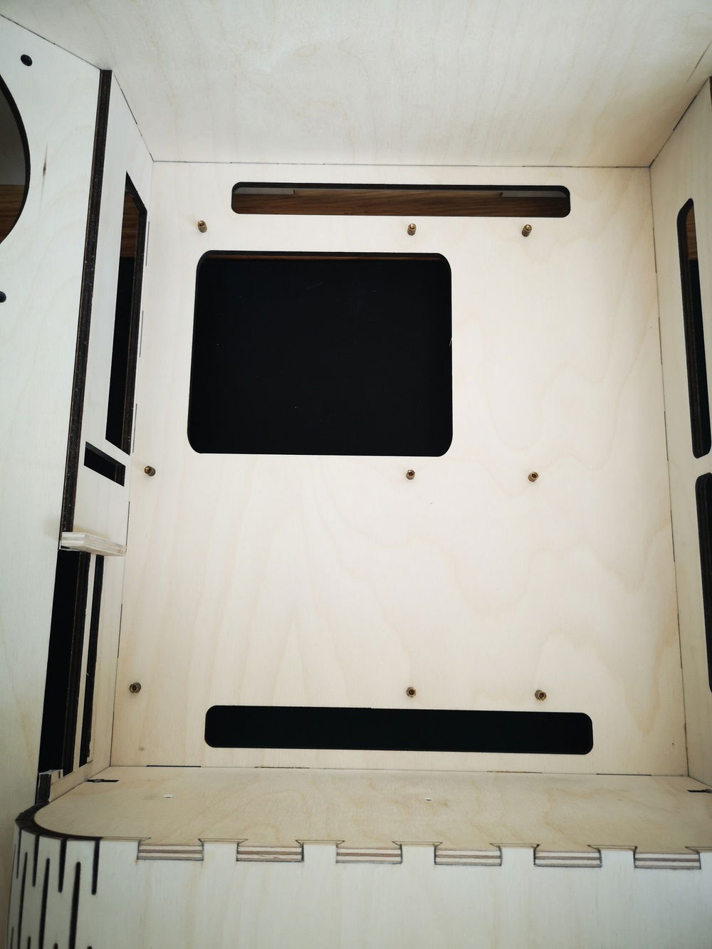 New mounting plate for MB