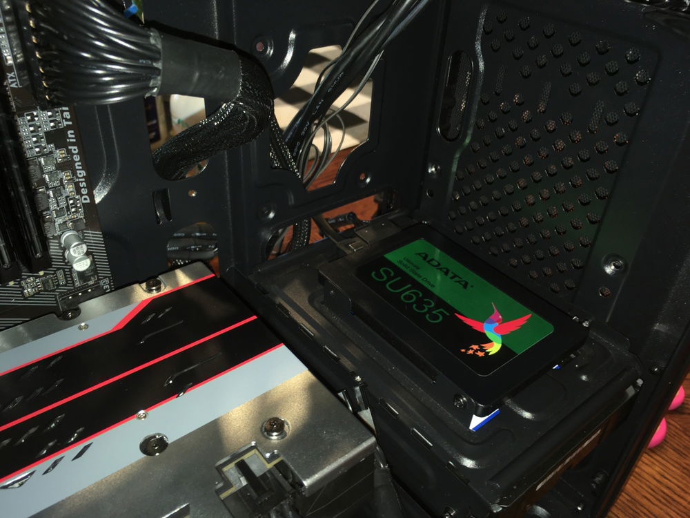 Installed the new SSD. Had to reinstall windows tho, Clonezilla didn't work.