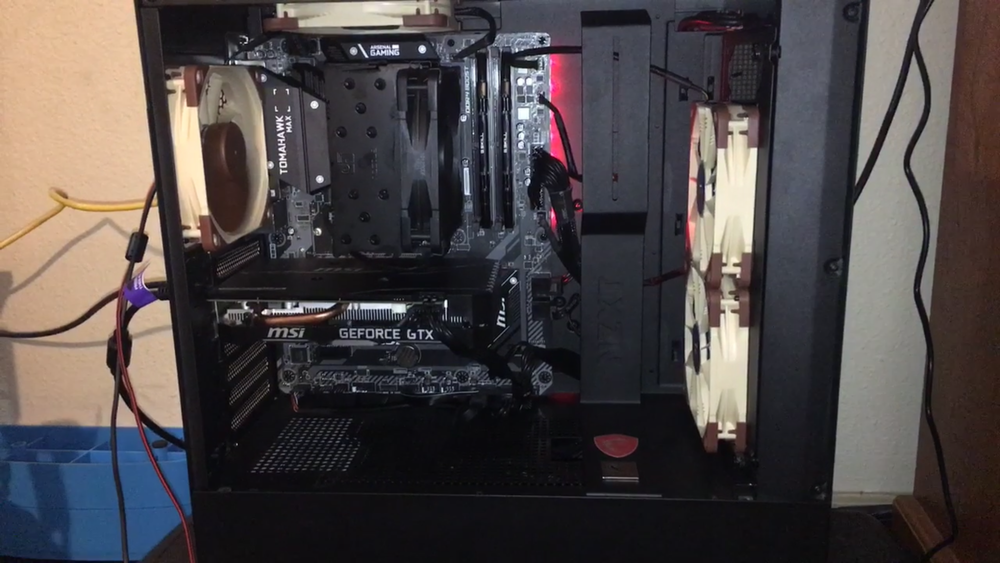 *Crappy photo* I got the U12S in and the damn thing is gorgeous.