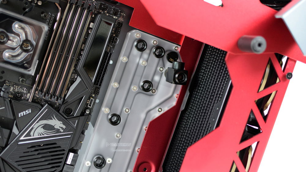 Special Edition Antec Torque Red Waterway » Builds.gg