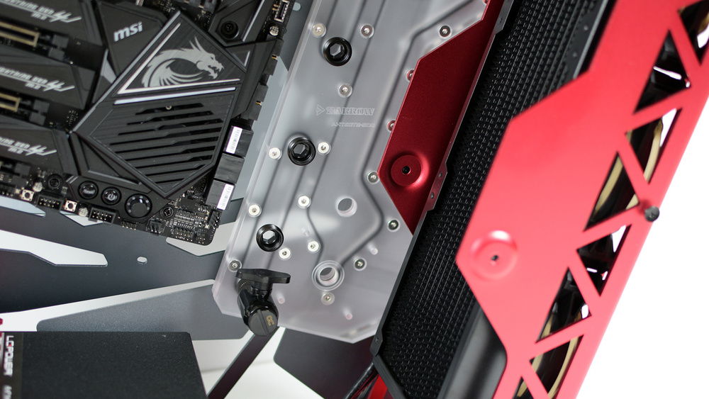 Special Edition Antec Torque Red Waterway » builds.gg