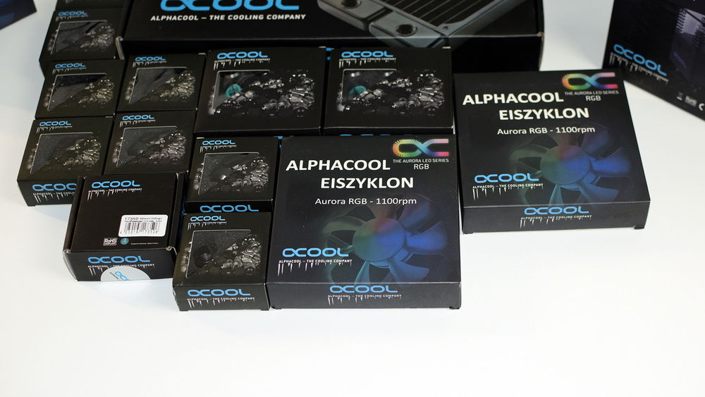 Case: Antec Striker
Board: AORUS B450 Wifi Pro
GPU: Sapphire Vega 64
PSU: SFX Series Corsair Deutschland
Full Alphacool Watercooling Parts AURORA
Eiszapfen, Eisrohr 14 OD, AURORA XPX CPU-Block

Sponsored Parts by
Antec Alphacool