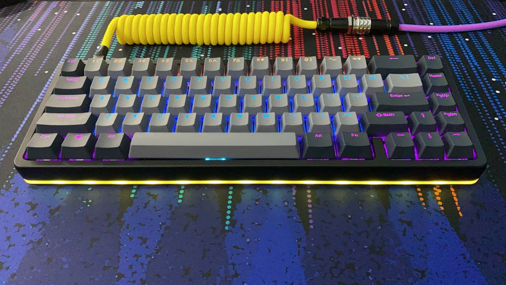 Drop Alt High-Profile on the new LTT Norther Lights Deskpad