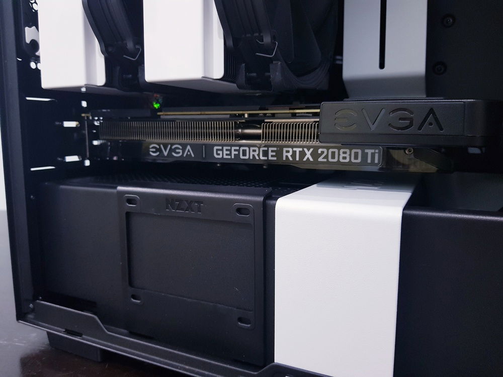 Evga RTX 2080 ti Black Edition...