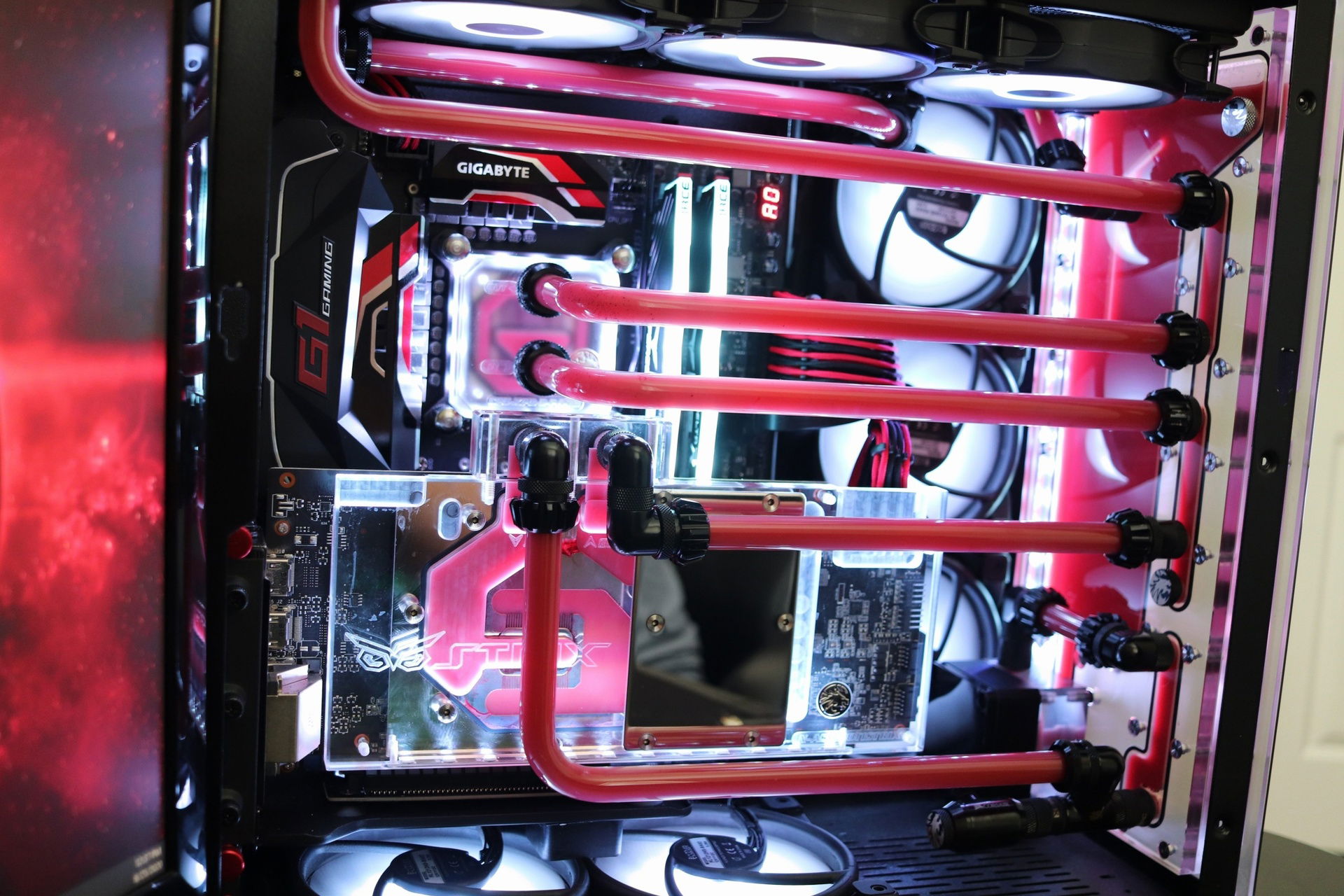 LianLi 011 Dynamic Custom Loop build » builds.gg