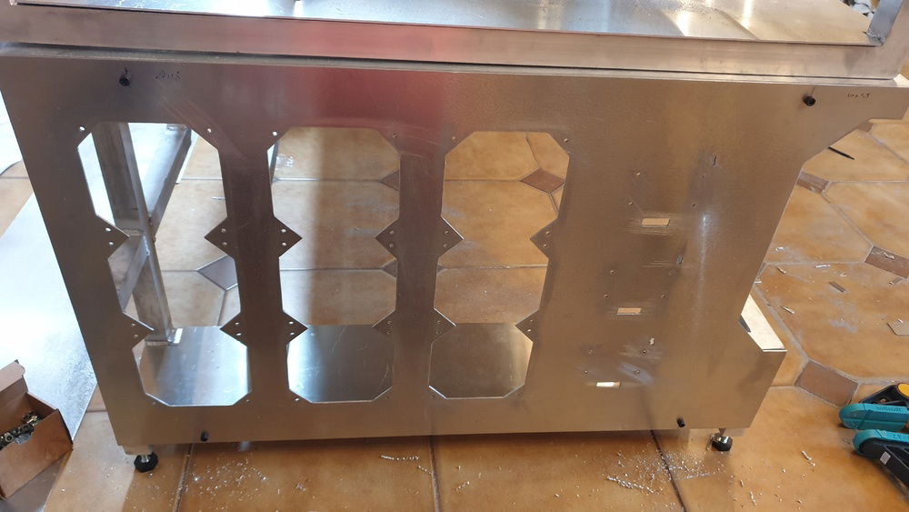 le reste c'est moi et ma scie sauteuse