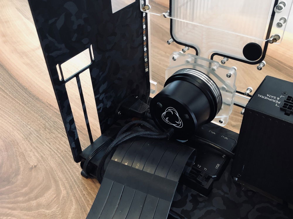 Detail of false floor around Pump, GPU riser and EK Loop Connect mount (ignore cables, these aren't routed at this stage)