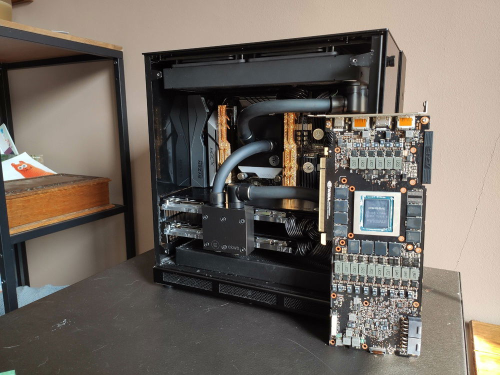 thats a blower RTX 2080Ti PCB for size reference. this thing is proper tiny!