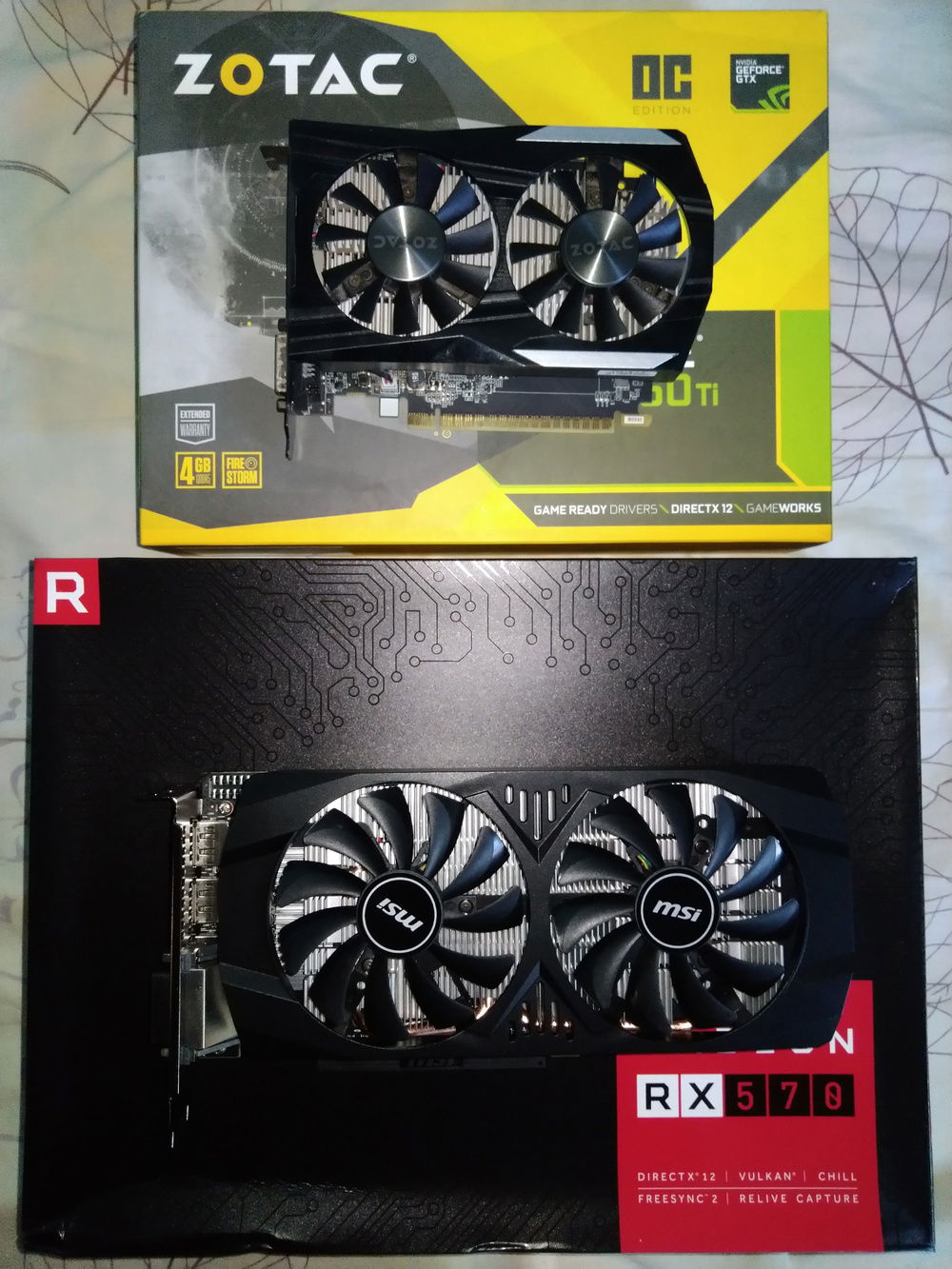 Size comparison with the GTX 1050 Ti (Top) next to RX 570 (Bottom).