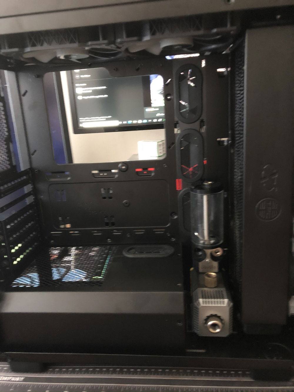 or eheim with aqualis 100?