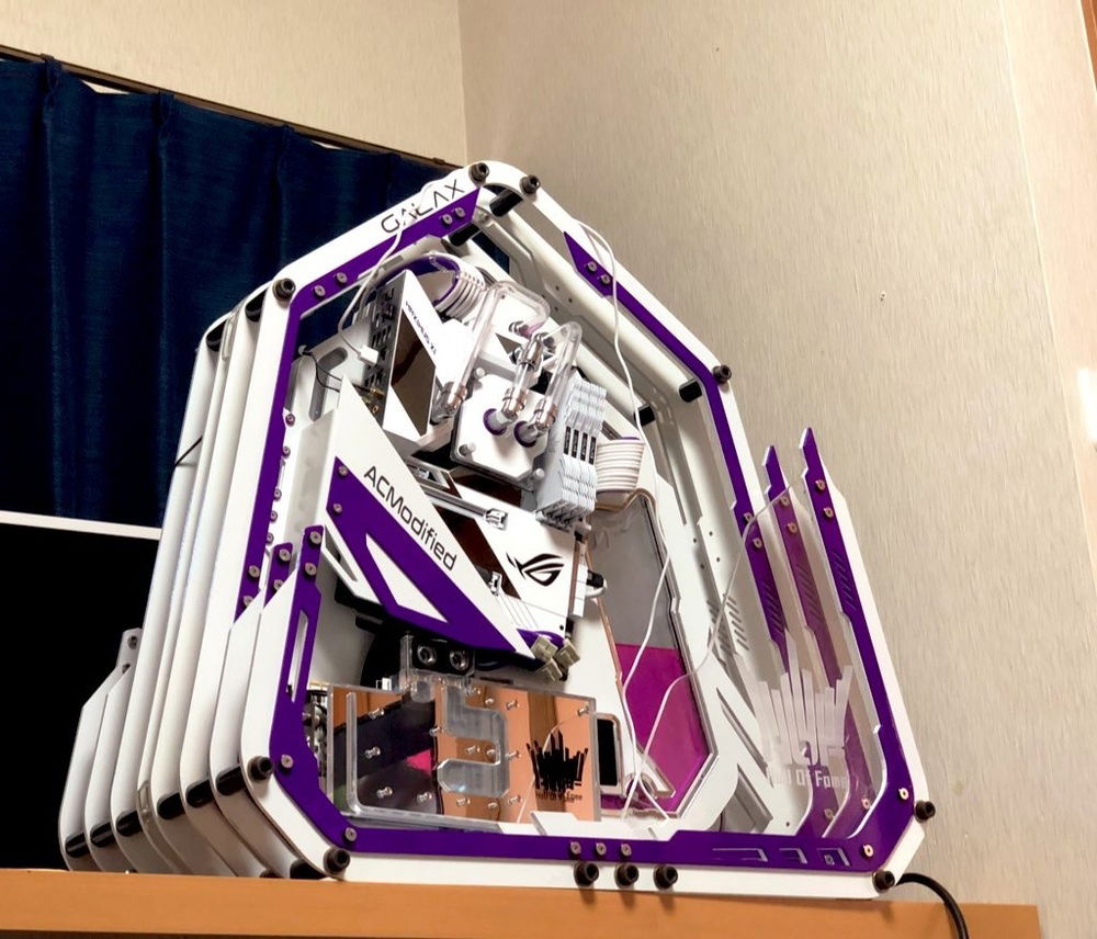 Changed GALAX HOF 2080ti 10th to Water block.  I made a mounting bracket and adjusted it.