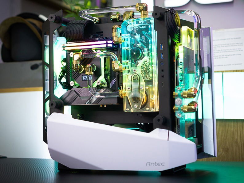 Antec Striker » builds.gg