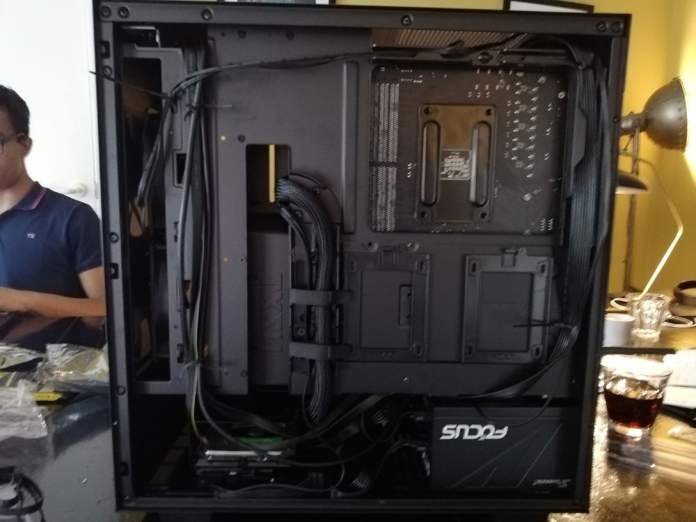 Back cable management