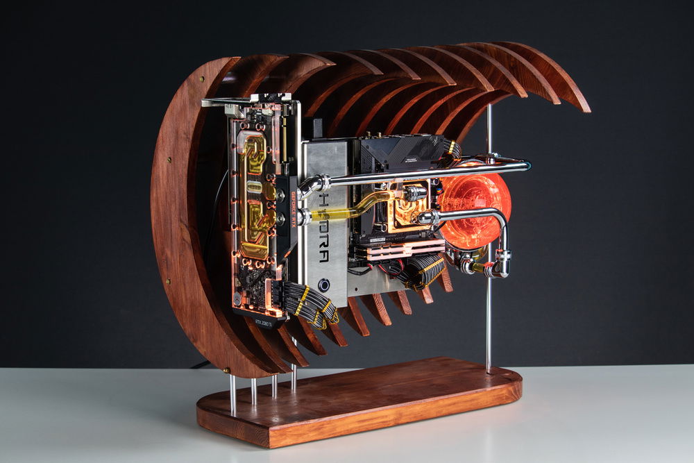 After new owner supplied his parts (2080Ti, R9 5900X, 32Gb RAM), with watercooled GPU and redesigned loop.