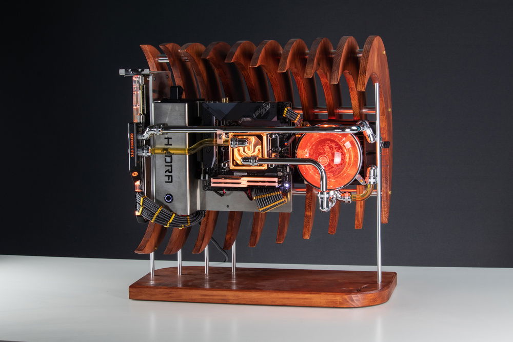 After new owner supplied his parts (2080Ti, R9 5900X, 32Gb RAM), with watercooled GPU and redesigned loop.