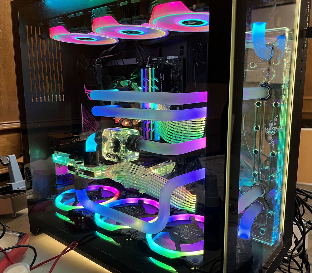 Updated with new GPU.  Extended loop to GPU water block. Frosted tubing to better diffuse light from the RGB fittings.