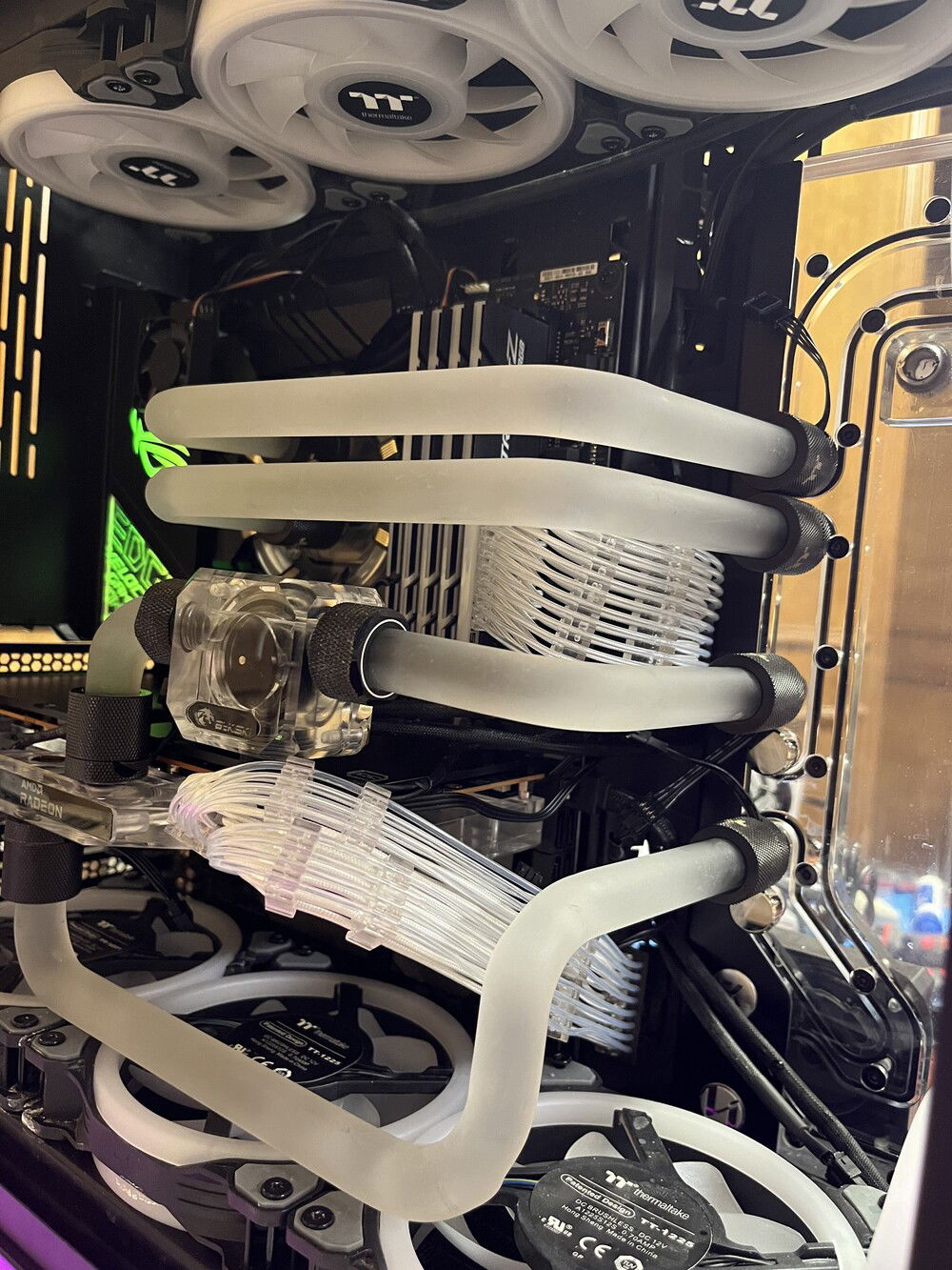 Updated with new GPU.  Extended loop to GPU water block. Frosted tubing to better diffuse light from the RGB fittings.