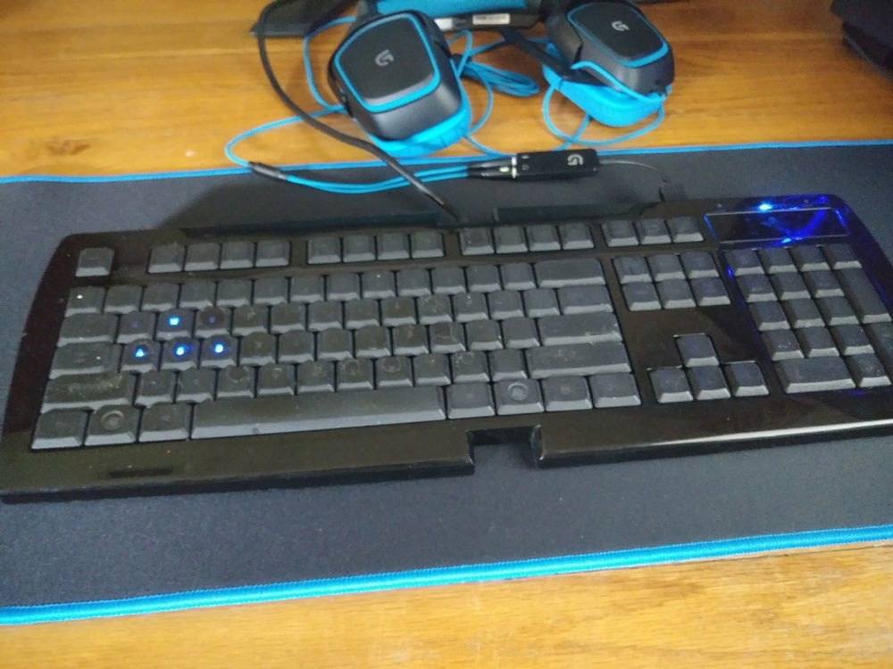 Razer Lycosa Keyboard (Blue LED only, no RGB)