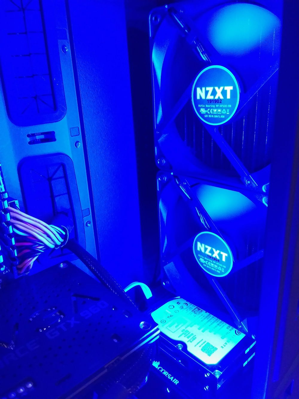Pull-side fans on the AIO radiator