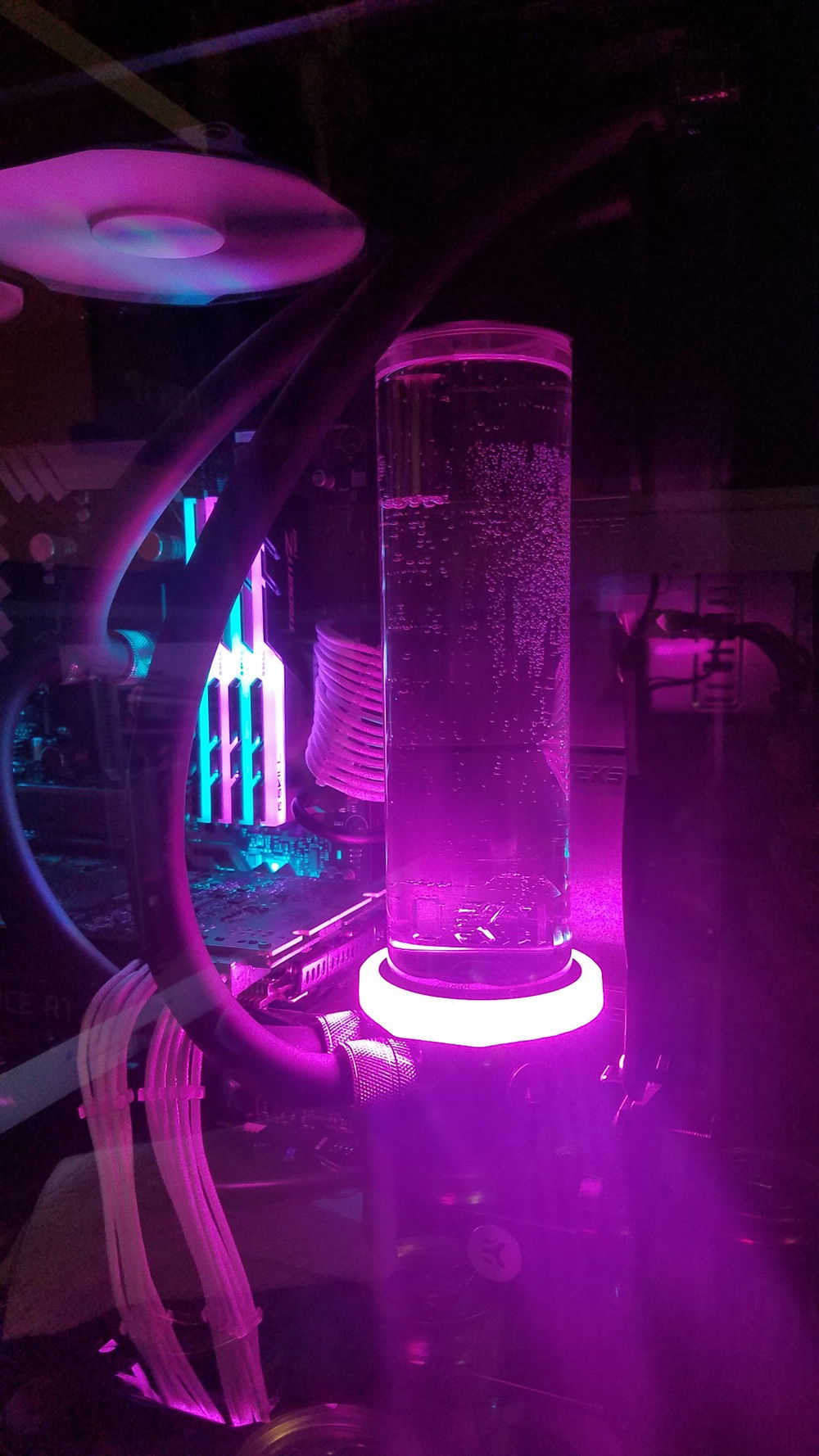 The light ring on the EK Kinetic res looks great but is absurdly bright, an RGB controller of some kind to dim this is definitely on the list of future parts.