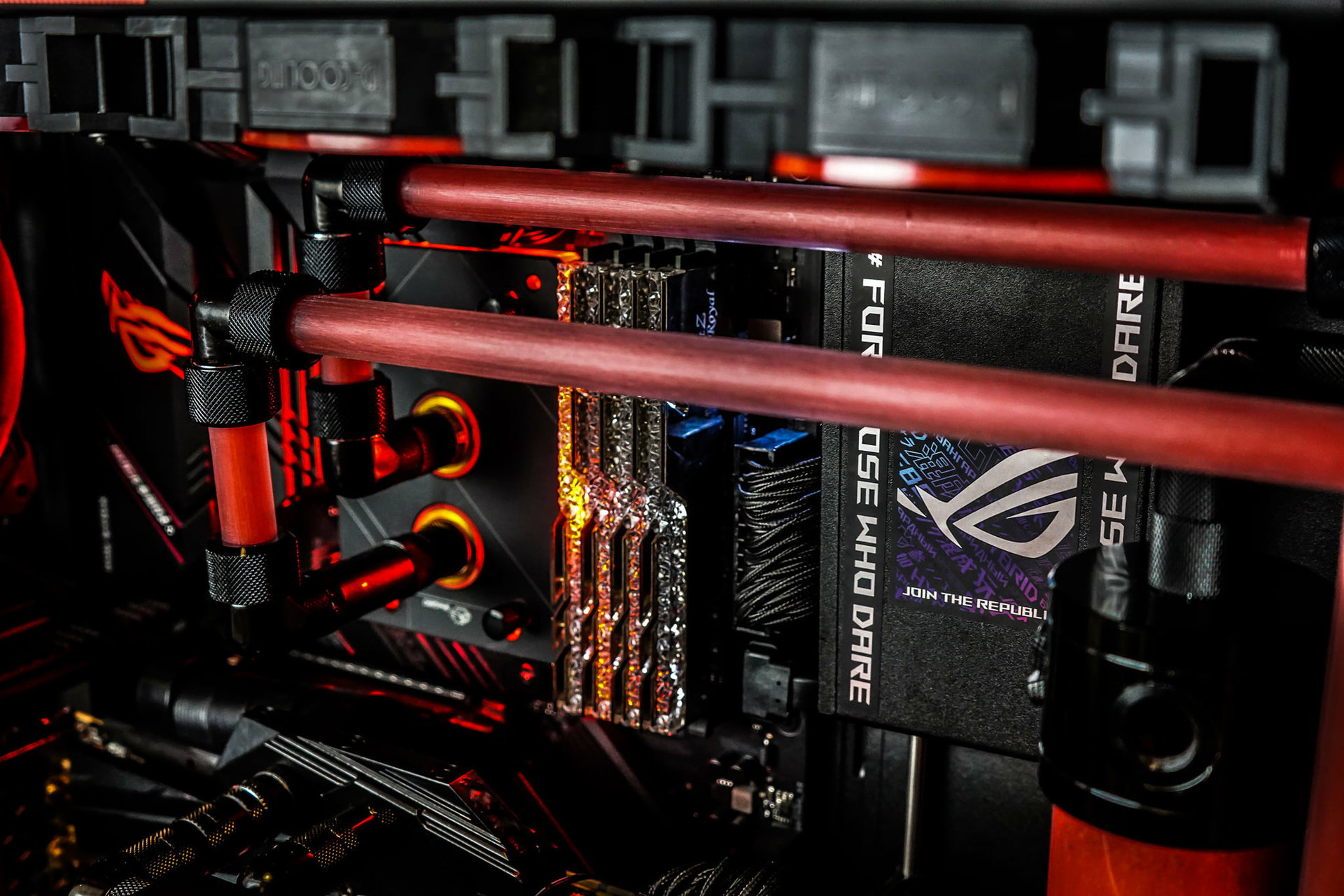 ROG Extreme » builds.gg