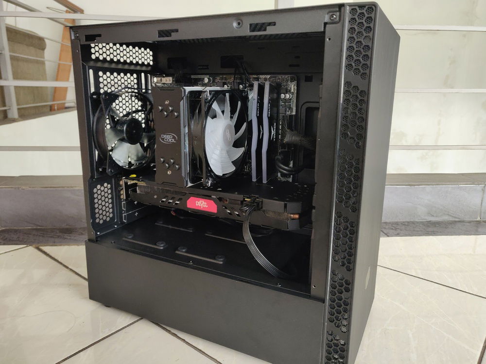 Bro's PC » builds.gg