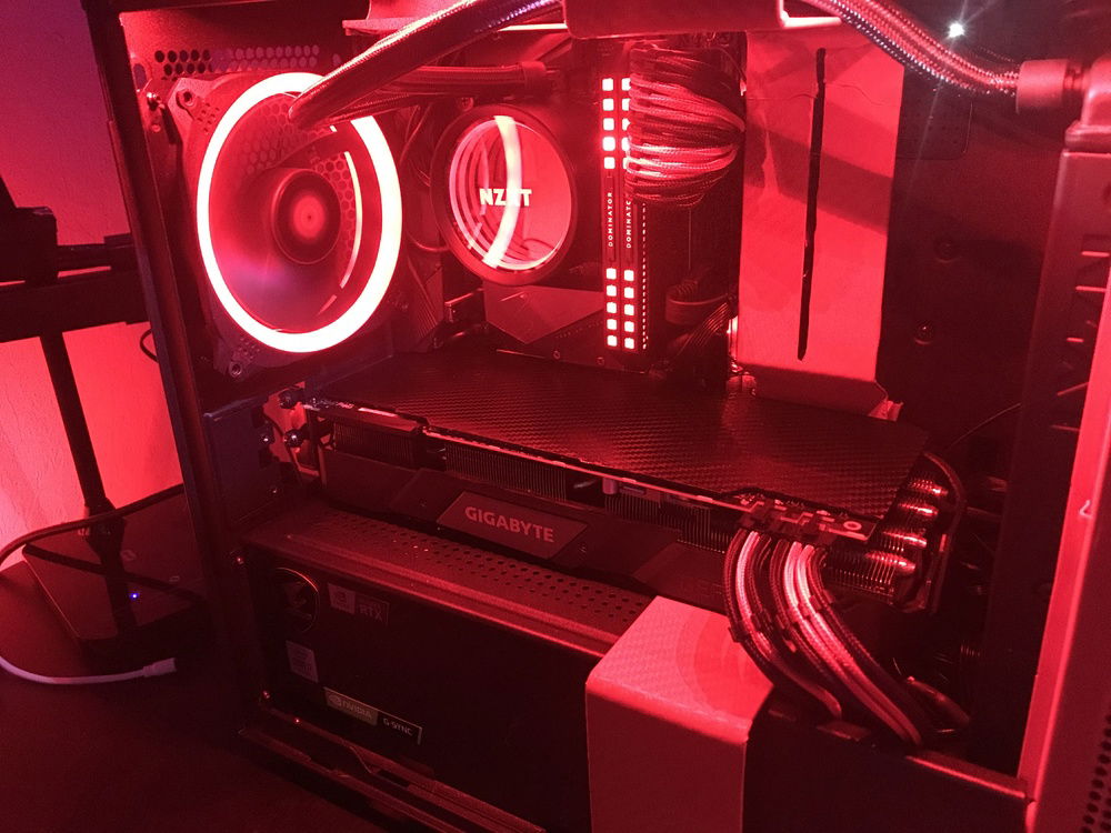 I tore off the front panel made a new one so I could squeeze in the monstrous gigabyte 2070s and the x53 kraken radiator.