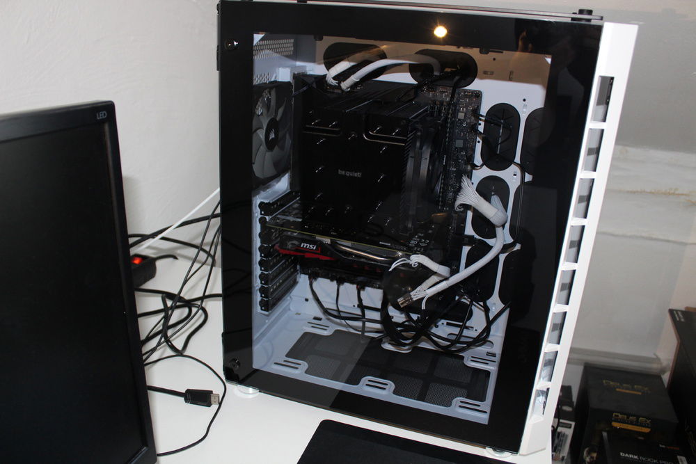 I love how clean this case looks.