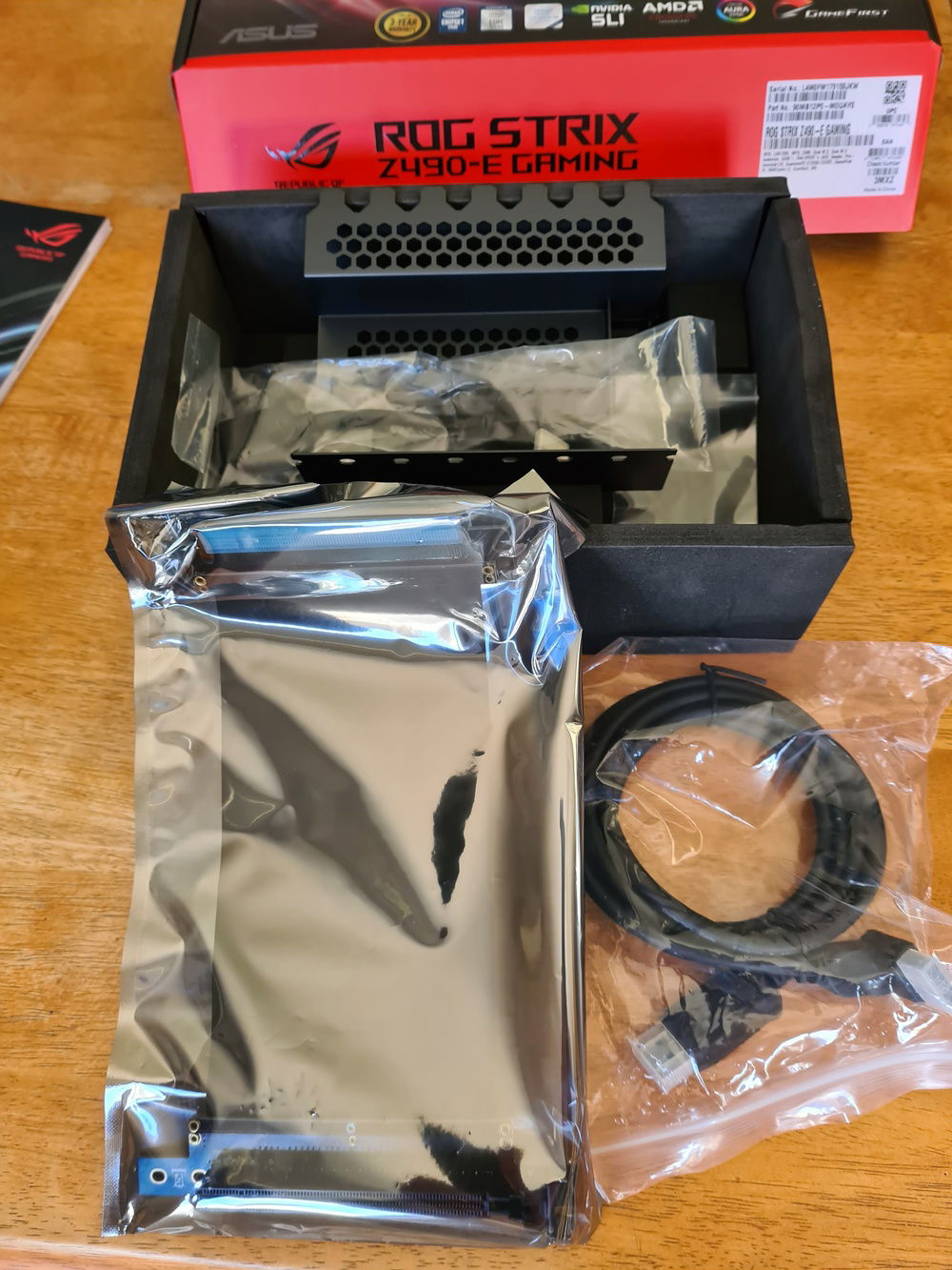 Cablemod Vertical GPU mount