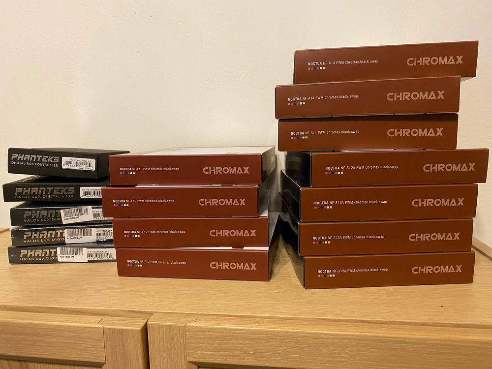 Noctua fans and Phanteks halos