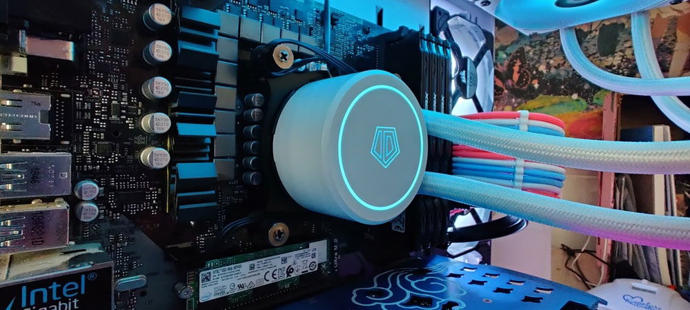 Part 2: ASrock H370M, Pentium G5400, and 16GB Kingston HyperX Fury @ 2400MHz. The new AIO is an ID Cooling Auraflow 360 Snow edition. This was with new pink, blue, and white sleeved cable extensions.