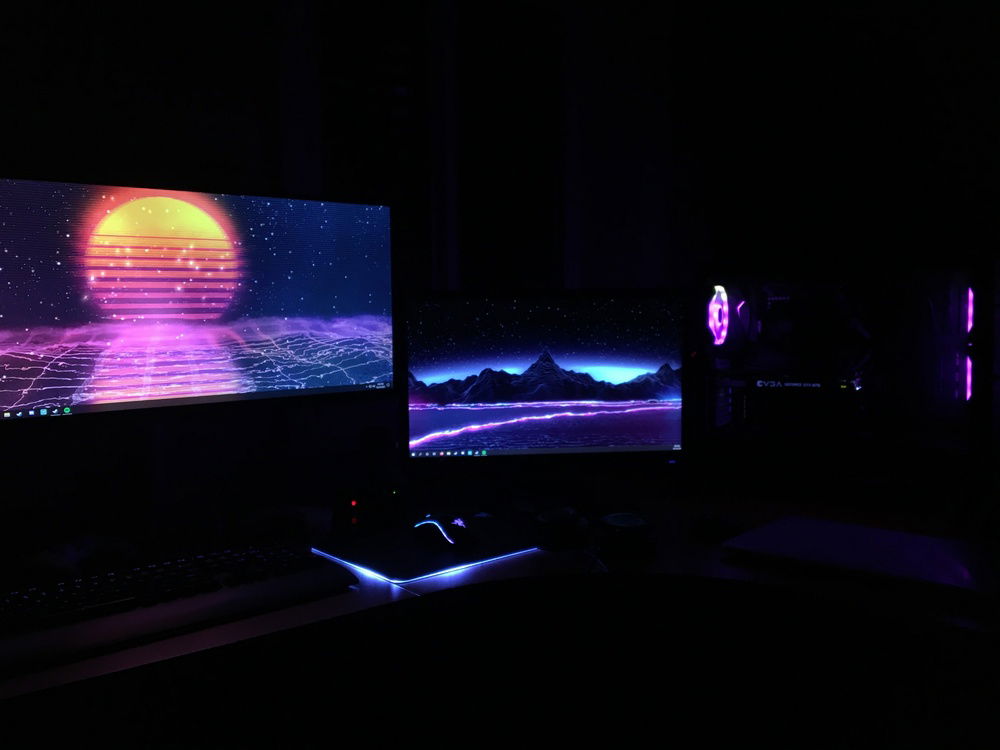 View at night (God i love this aesthetic) sorry for the different wallpapers