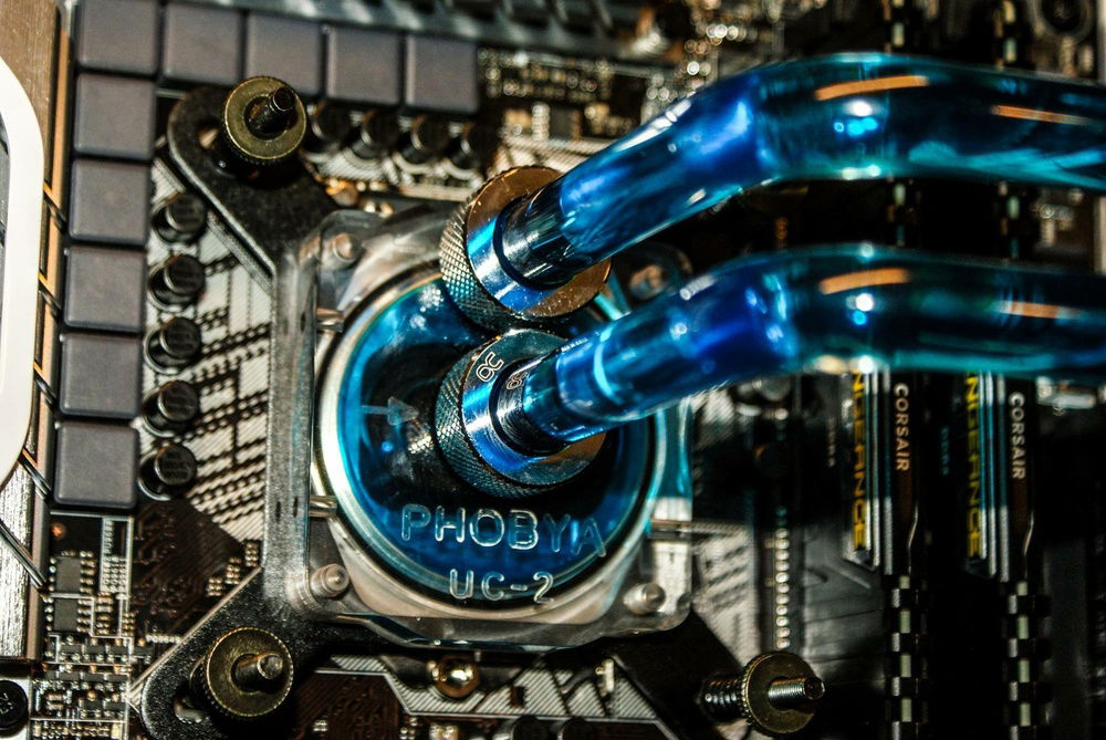 First Version of my Wall PC (2015) after and after, i changed some things...