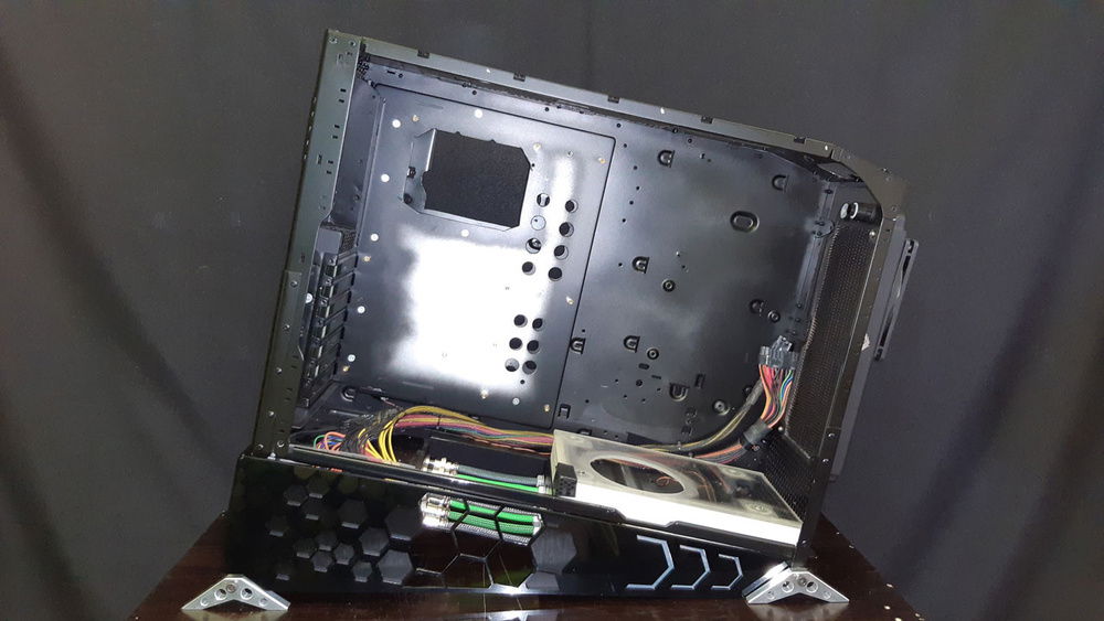 Testing how it fit; these panels are fixed with magnets, so i can easily remove them for maintenance