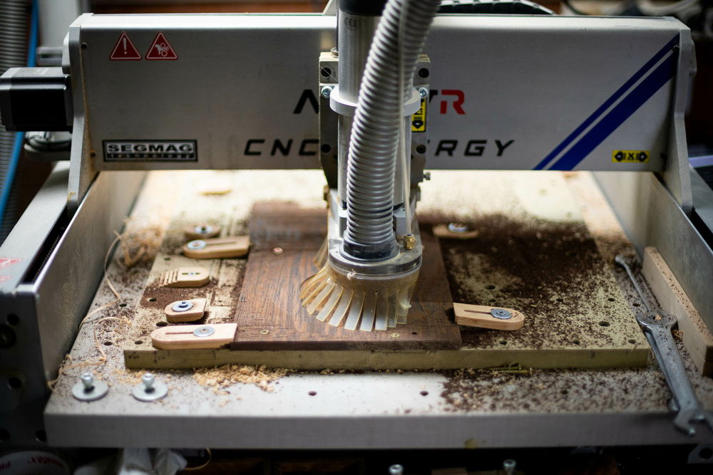 CNC work on the front logo with SEGMAG A1060-VR