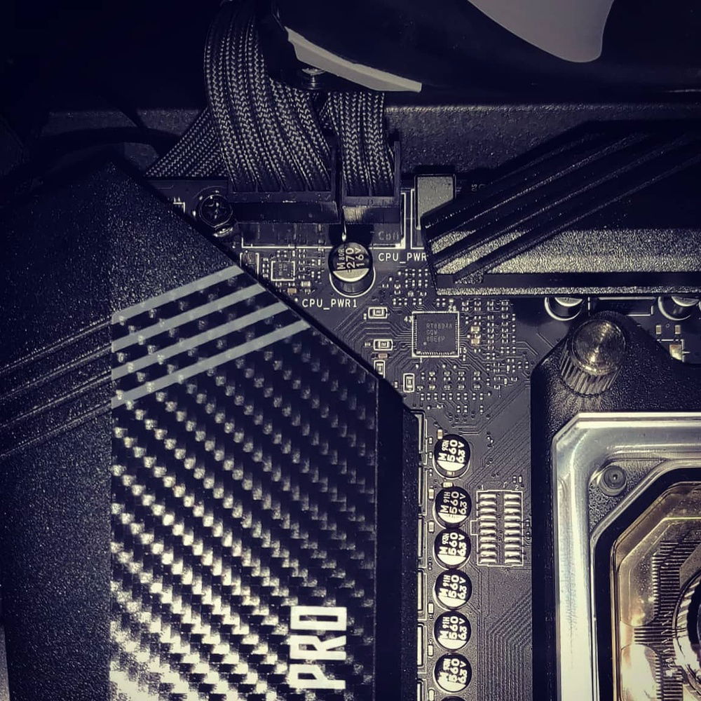 Close-up of the cables in the build