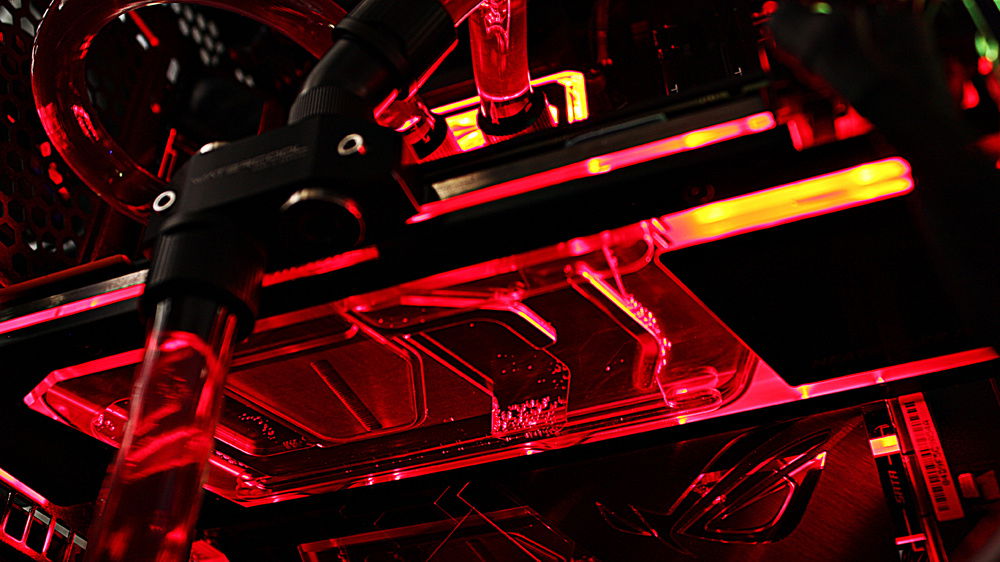 GPU: KFA² GeForce RTX 2080 Ti EX (1-Click OC)
Watercool HEATKILLER® IV for RTX 2080 Ti - ACRYL Ni-Bl RGB