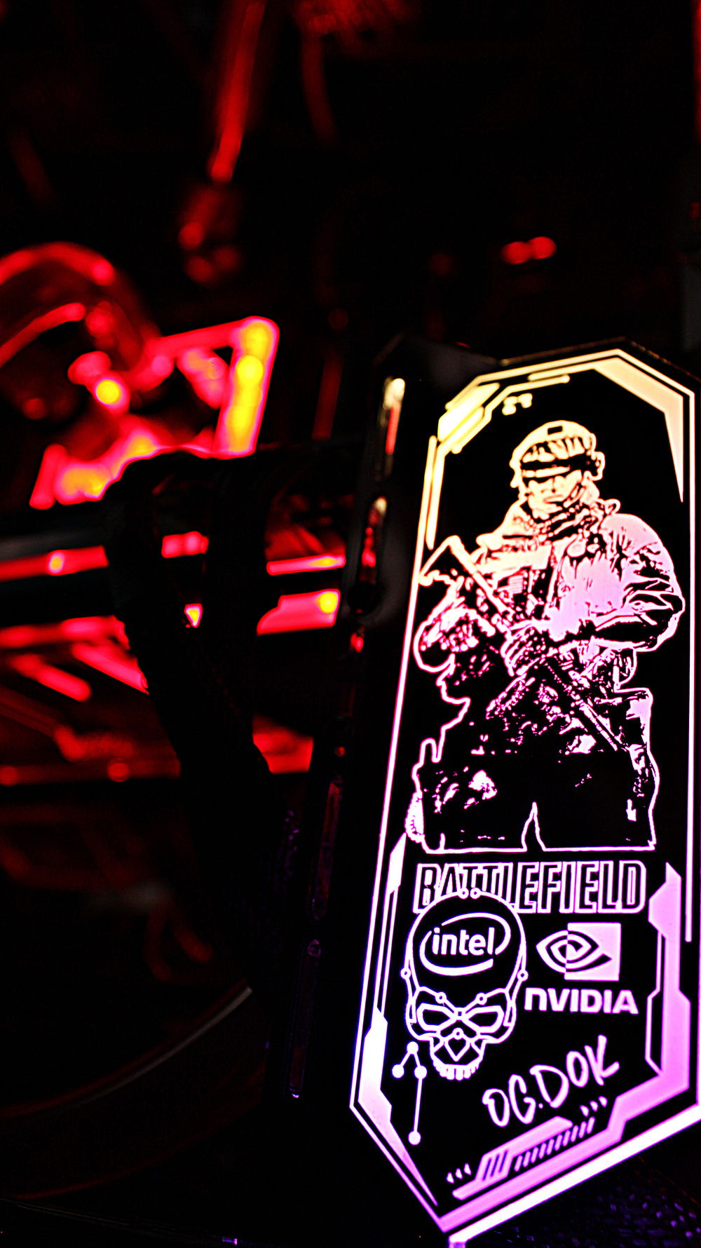 Grafikkartenhalterung